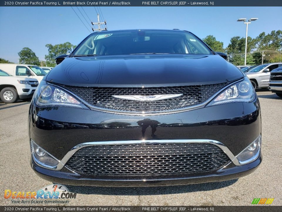 2020 Chrysler Pacifica Touring L Brilliant Black Crystal Pearl / Alloy/Black Photo #2