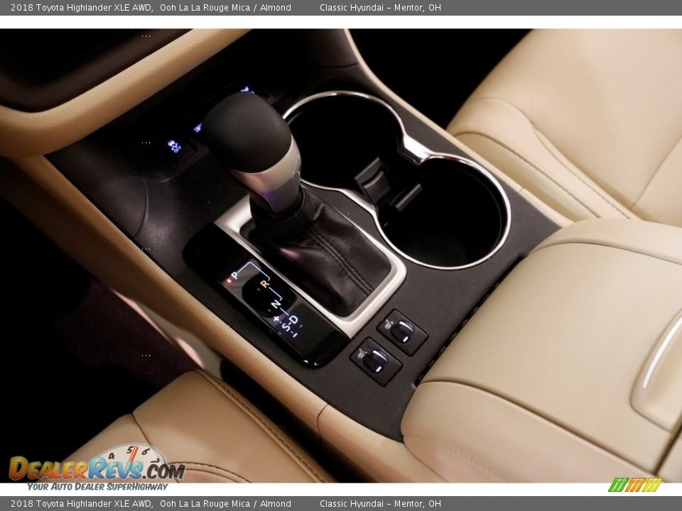 2018 Toyota Highlander XLE AWD Ooh La La Rouge Mica / Almond Photo #13