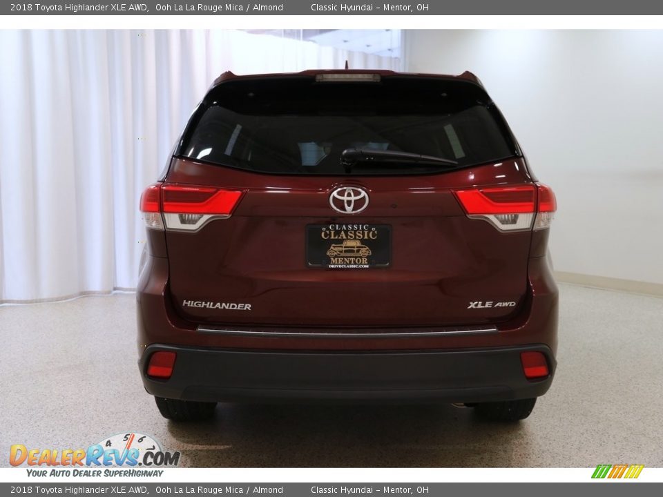 2018 Toyota Highlander XLE AWD Ooh La La Rouge Mica / Almond Photo #19
