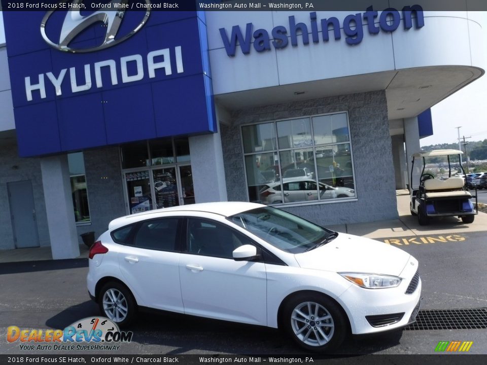 2018 Ford Focus SE Hatch Oxford White / Charcoal Black Photo #2