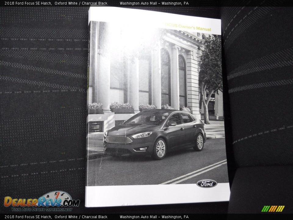 2018 Ford Focus SE Hatch Oxford White / Charcoal Black Photo #26