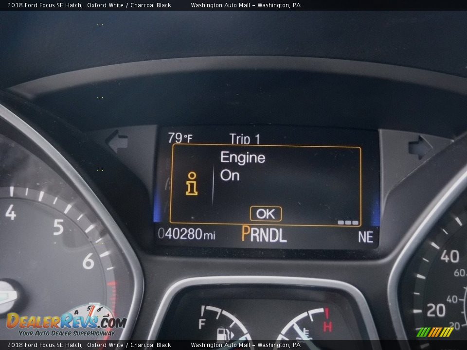 2018 Ford Focus SE Hatch Oxford White / Charcoal Black Photo #28
