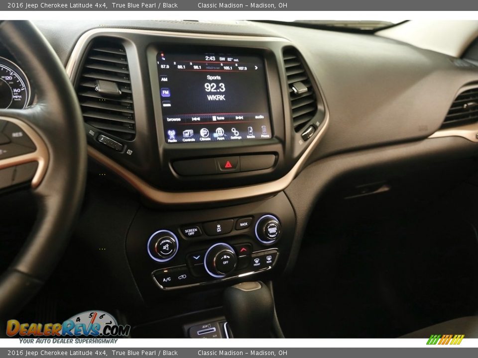 2016 Jeep Cherokee Latitude 4x4 True Blue Pearl / Black Photo #9