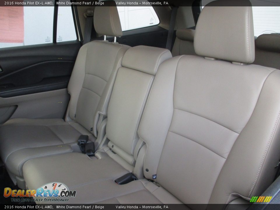 2016 Honda Pilot EX-L AWD White Diamond Pearl / Beige Photo #11