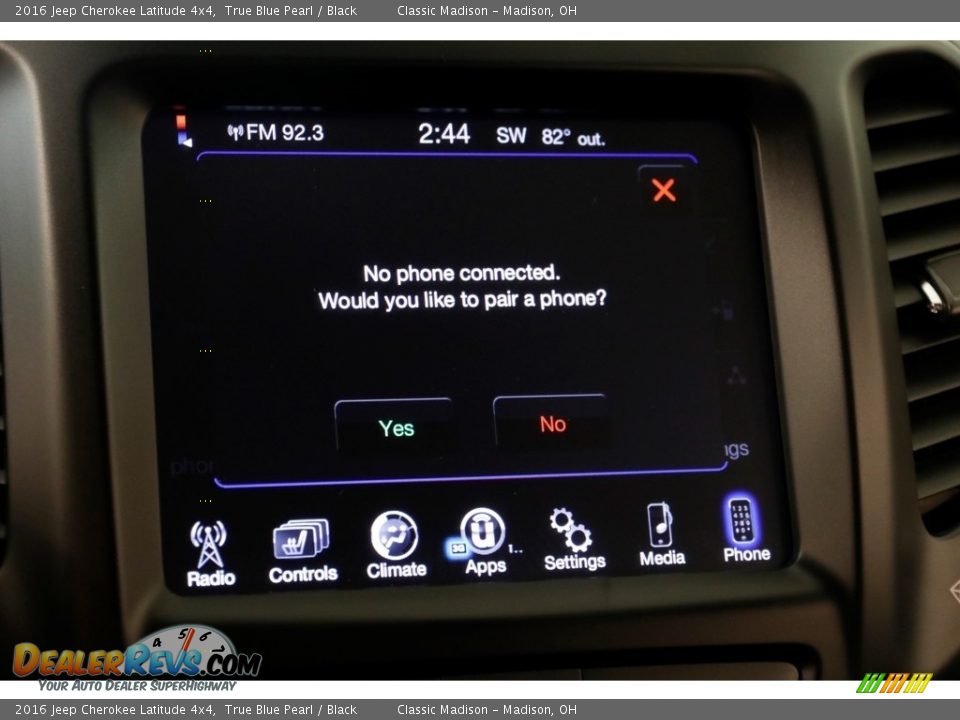 2016 Jeep Cherokee Latitude 4x4 True Blue Pearl / Black Photo #15