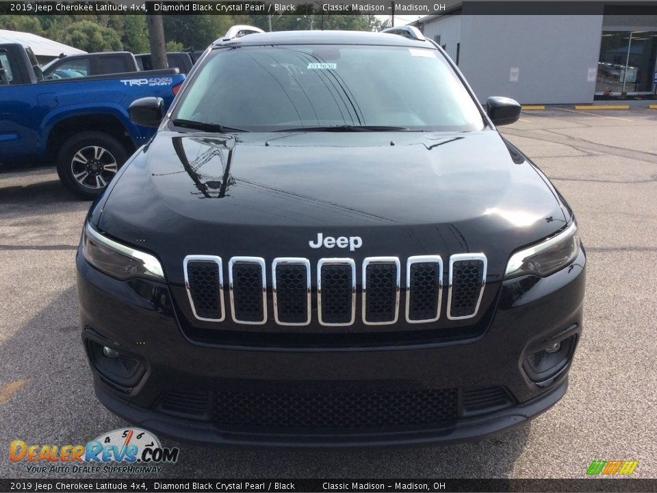 2019 Jeep Cherokee Latitude 4x4 Diamond Black Crystal Pearl / Black Photo #4