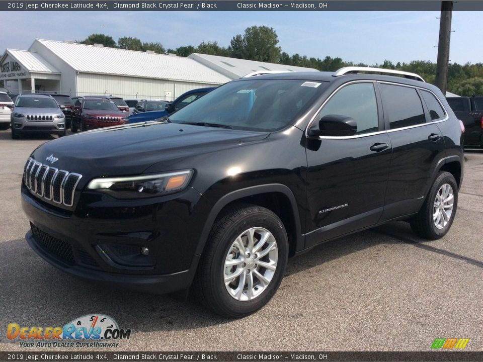 2019 Jeep Cherokee Latitude 4x4 Diamond Black Crystal Pearl / Black Photo #5