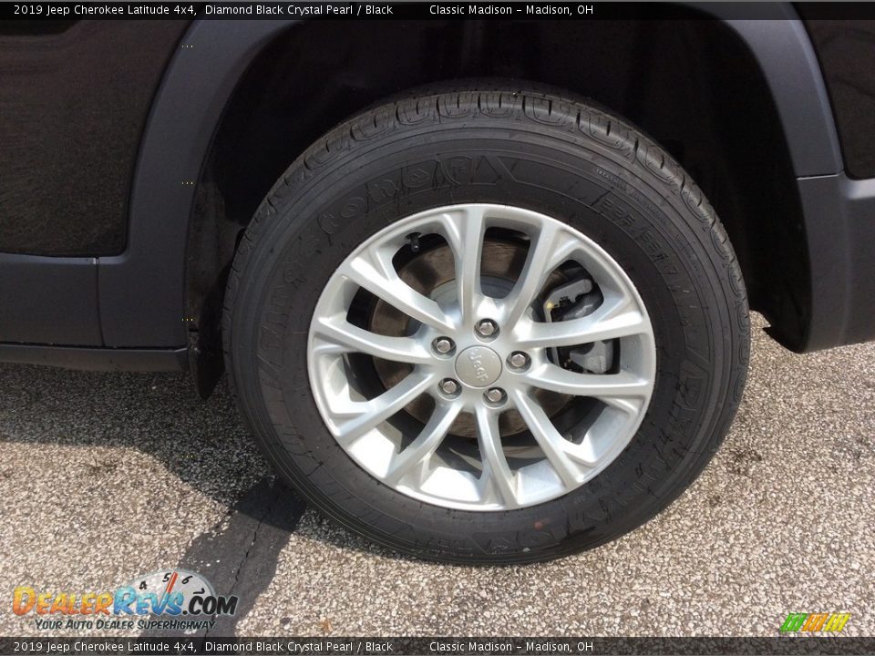 2019 Jeep Cherokee Latitude 4x4 Diamond Black Crystal Pearl / Black Photo #9
