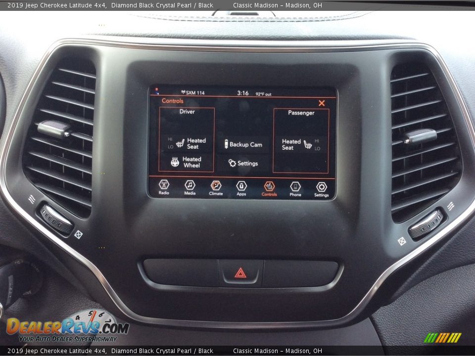 2019 Jeep Cherokee Latitude 4x4 Diamond Black Crystal Pearl / Black Photo #15