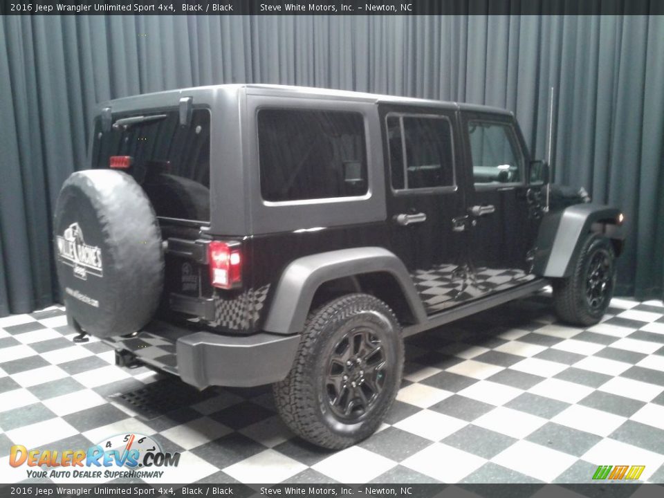 2016 Jeep Wrangler Unlimited Sport 4x4 Black / Black Photo #6