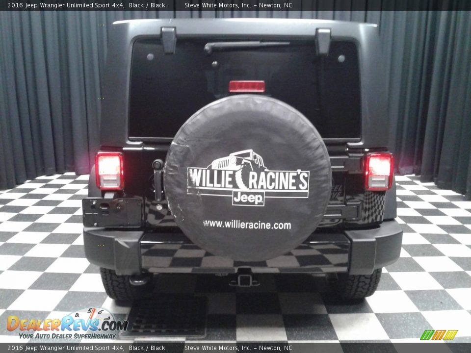 2016 Jeep Wrangler Unlimited Sport 4x4 Black / Black Photo #7