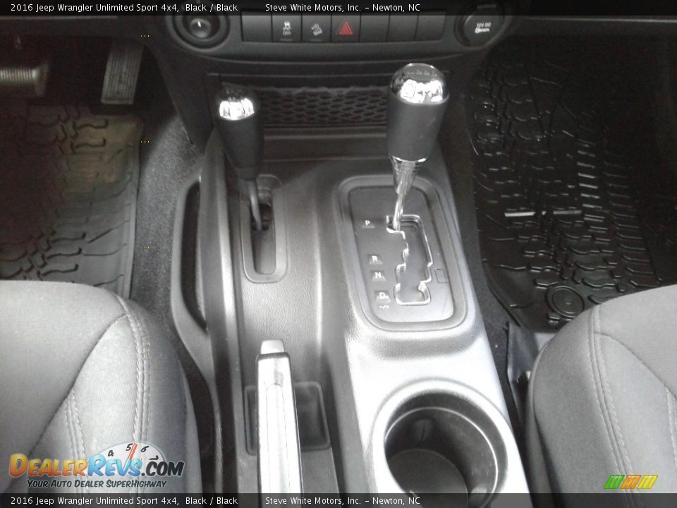 2016 Jeep Wrangler Unlimited Sport 4x4 Black / Black Photo #23
