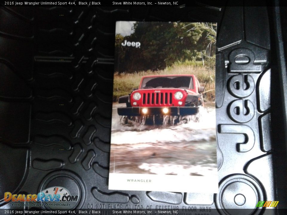 2016 Jeep Wrangler Unlimited Sport 4x4 Black / Black Photo #28