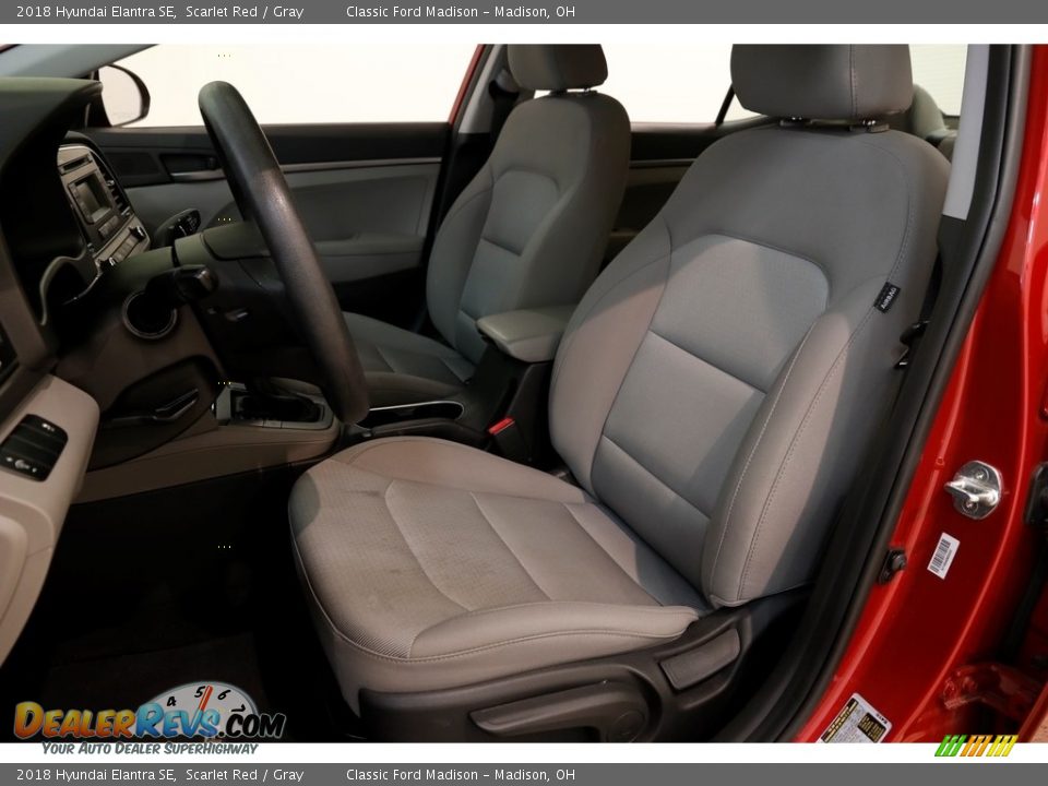2018 Hyundai Elantra SE Scarlet Red / Gray Photo #5