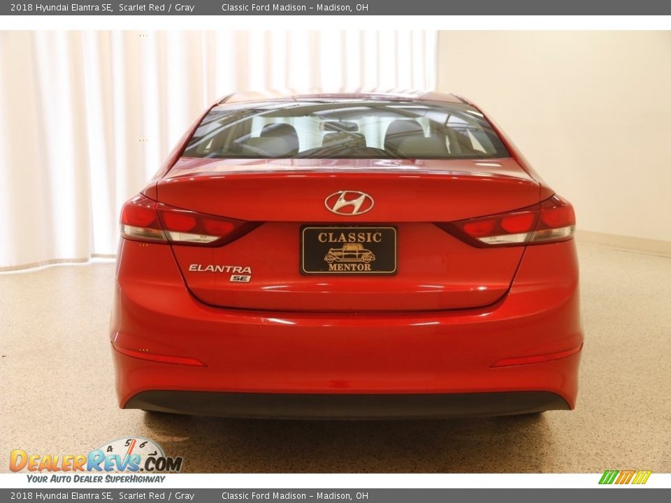 2018 Hyundai Elantra SE Scarlet Red / Gray Photo #14