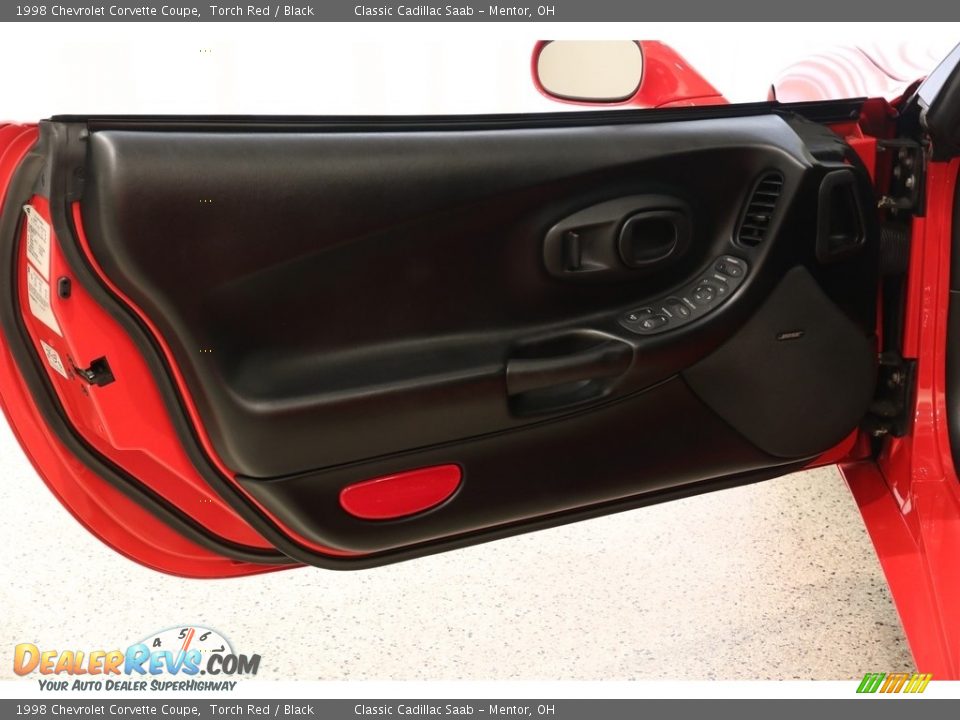 1998 Chevrolet Corvette Coupe Torch Red / Black Photo #4