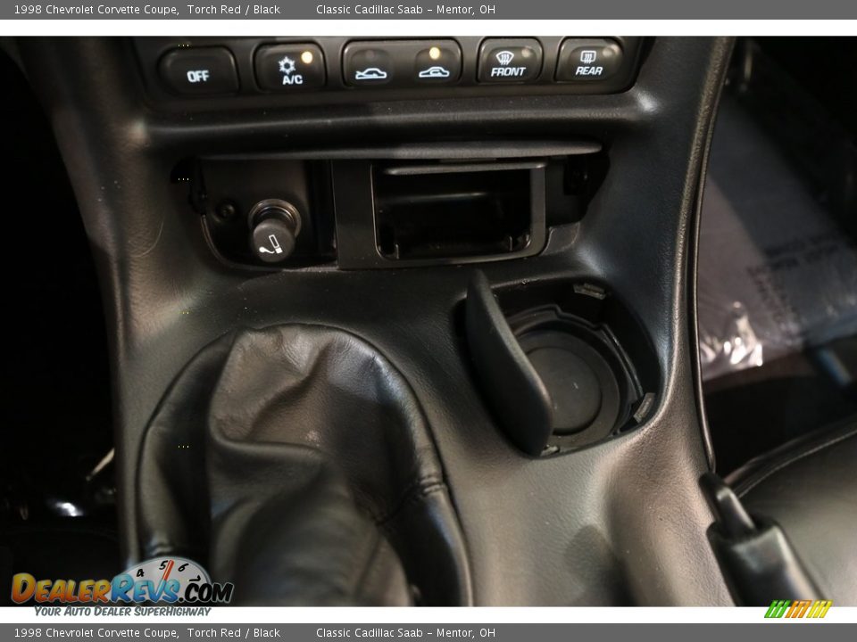 1998 Chevrolet Corvette Coupe Torch Red / Black Photo #12