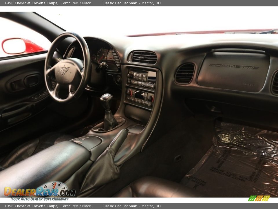 1998 Chevrolet Corvette Coupe Torch Red / Black Photo #13
