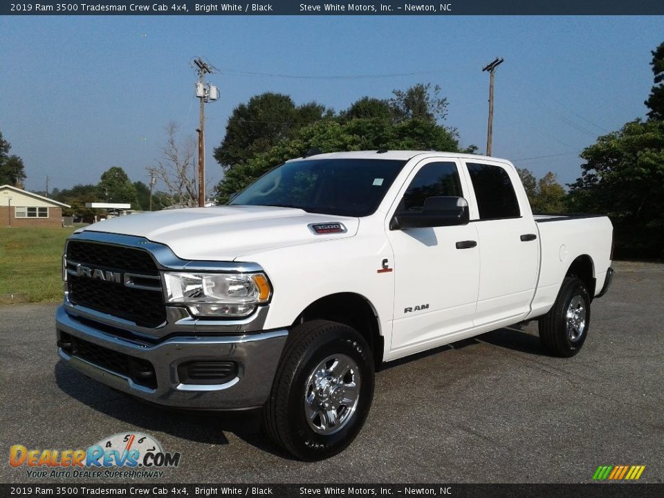 2019 Ram 3500 Tradesman Crew Cab 4x4 Bright White / Black Photo #2