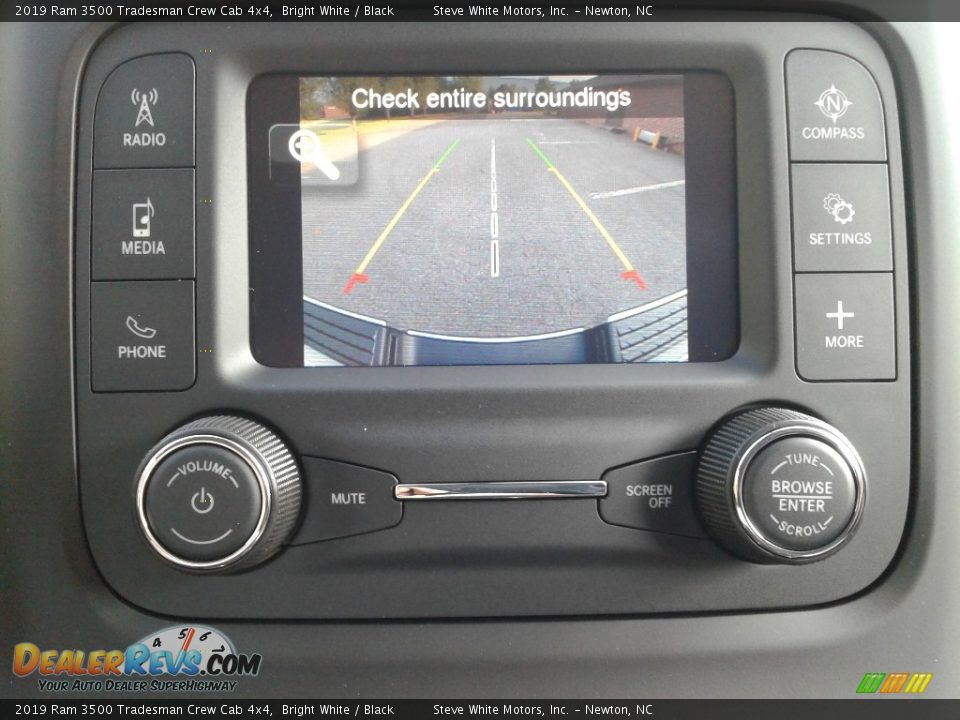 2019 Ram 3500 Tradesman Crew Cab 4x4 Bright White / Black Photo #20