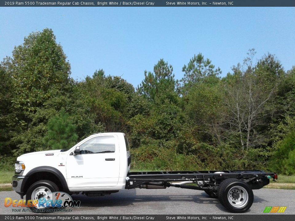 Bright White 2019 Ram 5500 Tradesman Regular Cab Chassis Photo #1