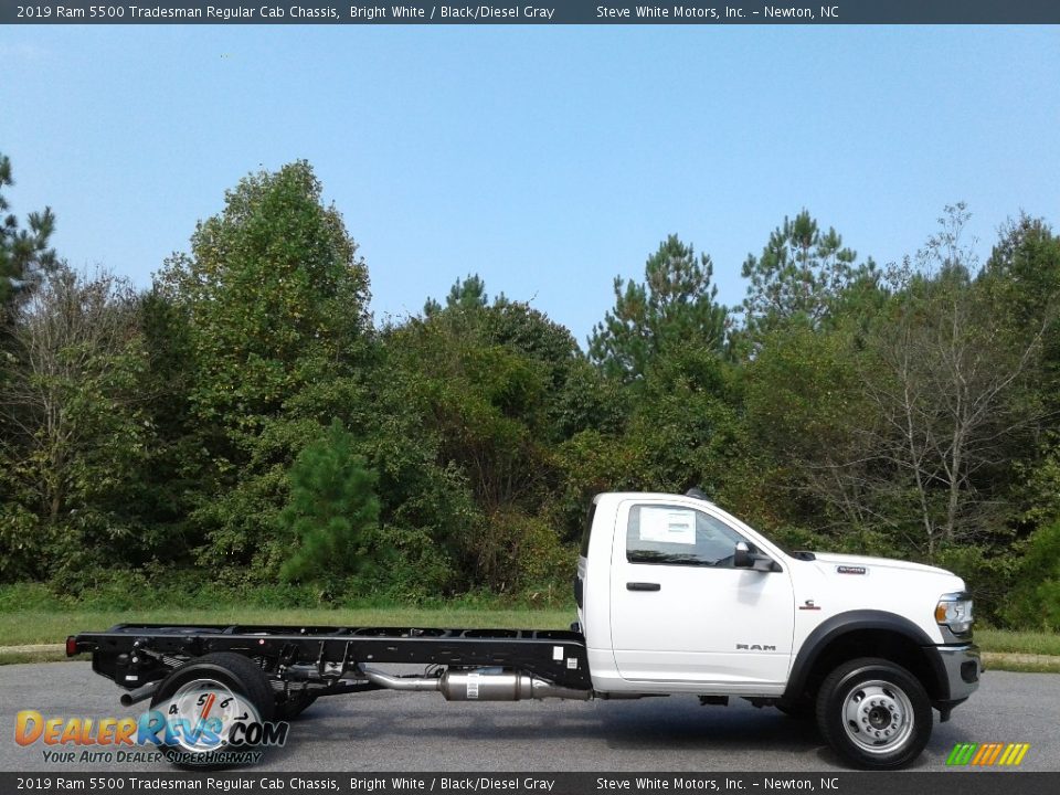 Bright White 2019 Ram 5500 Tradesman Regular Cab Chassis Photo #5