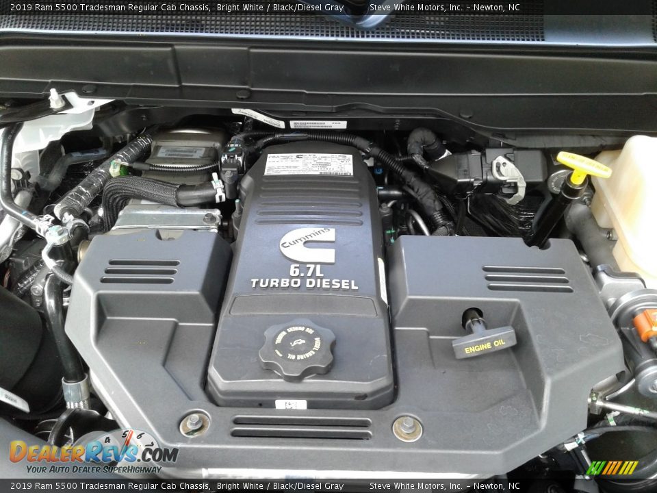 2019 Ram 5500 Tradesman Regular Cab Chassis 6.7 L6.7 Liter OHV 24-Valve Cummins Turbo-Diesel Inline 6 Cylinder Engine Photo #23