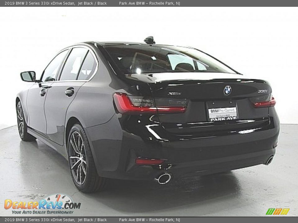 2019 BMW 3 Series 330i xDrive Sedan Jet Black / Black Photo #3