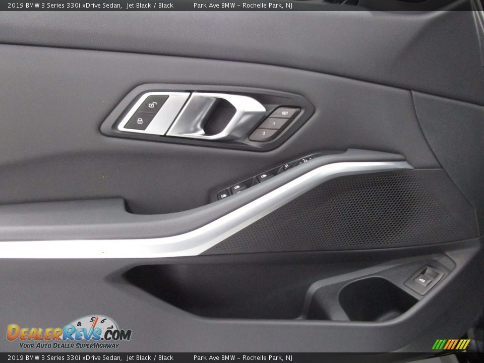 2019 BMW 3 Series 330i xDrive Sedan Jet Black / Black Photo #8