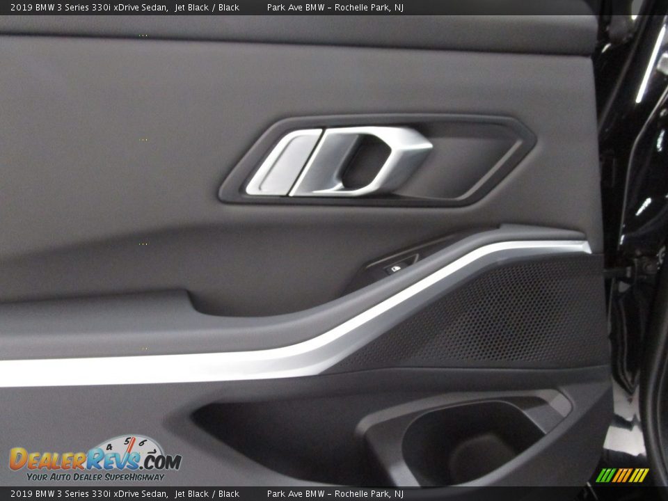 2019 BMW 3 Series 330i xDrive Sedan Jet Black / Black Photo #11