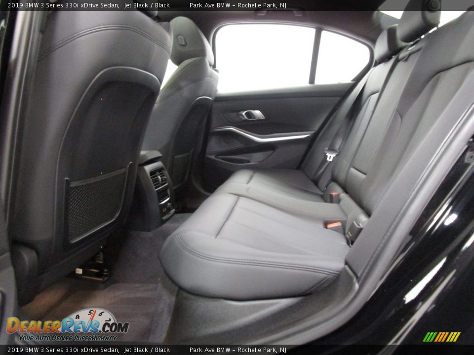 2019 BMW 3 Series 330i xDrive Sedan Jet Black / Black Photo #13