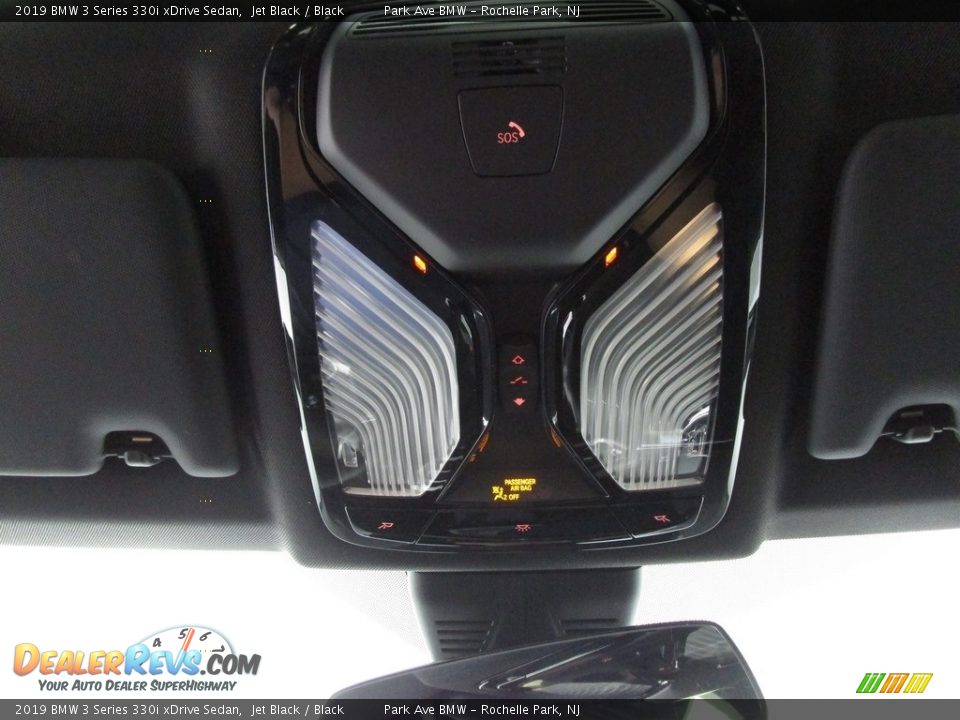 2019 BMW 3 Series 330i xDrive Sedan Jet Black / Black Photo #28