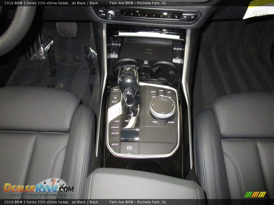2019 BMW 3 Series 330i xDrive Sedan Jet Black / Black Photo #29
