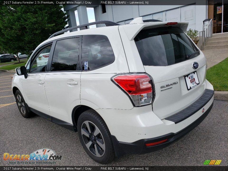 2017 Subaru Forester 2.5i Premium Crystal White Pearl / Gray Photo #2