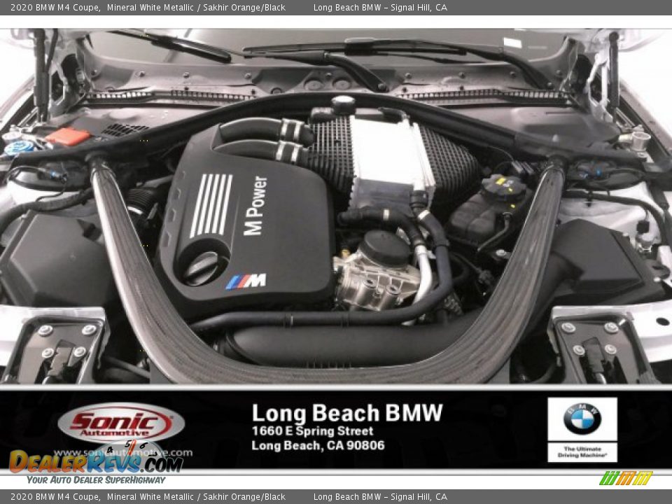 2020 BMW M4 Coupe Mineral White Metallic / Sakhir Orange/Black Photo #8