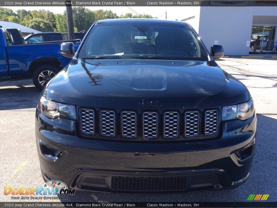 2020 Jeep Grand Cherokee Altitude 4x4 Diamond Black Crystal Pearl / Black Photo #4