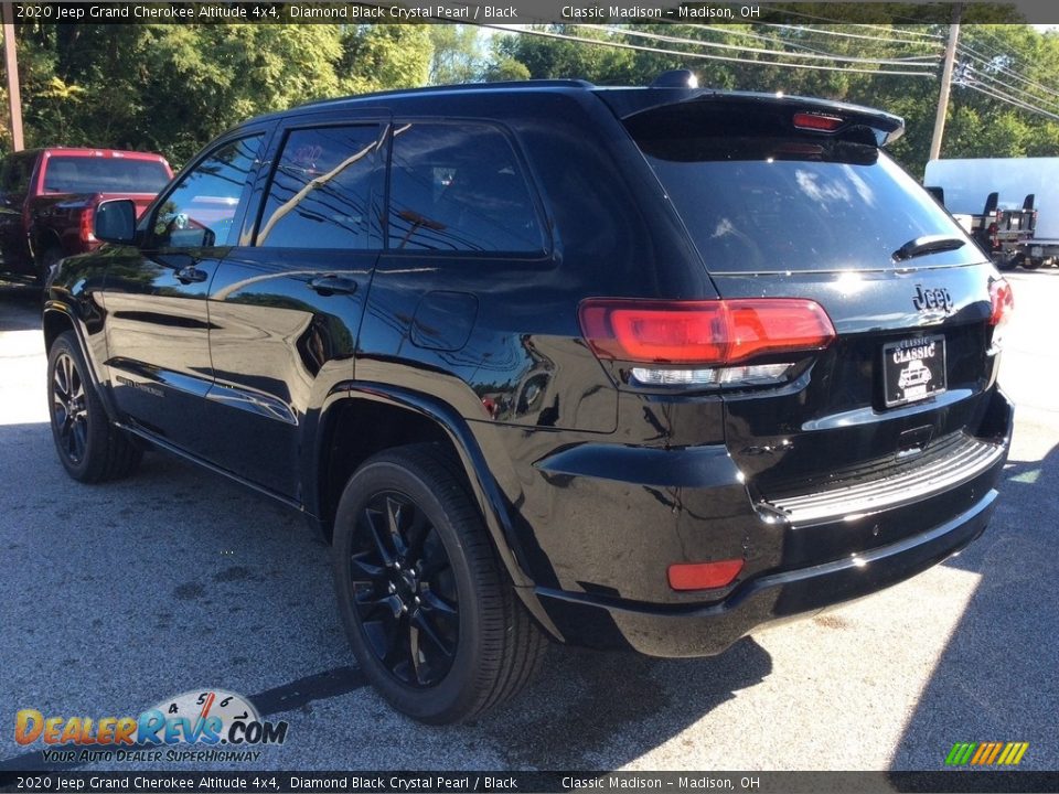 2020 Jeep Grand Cherokee Altitude 4x4 Diamond Black Crystal Pearl / Black Photo #7