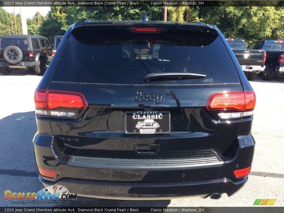 2020 Jeep Grand Cherokee Altitude 4x4 Diamond Black Crystal Pearl / Black Photo #8