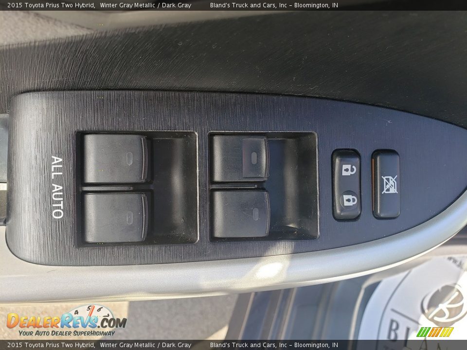 2015 Toyota Prius Two Hybrid Winter Gray Metallic / Dark Gray Photo #5