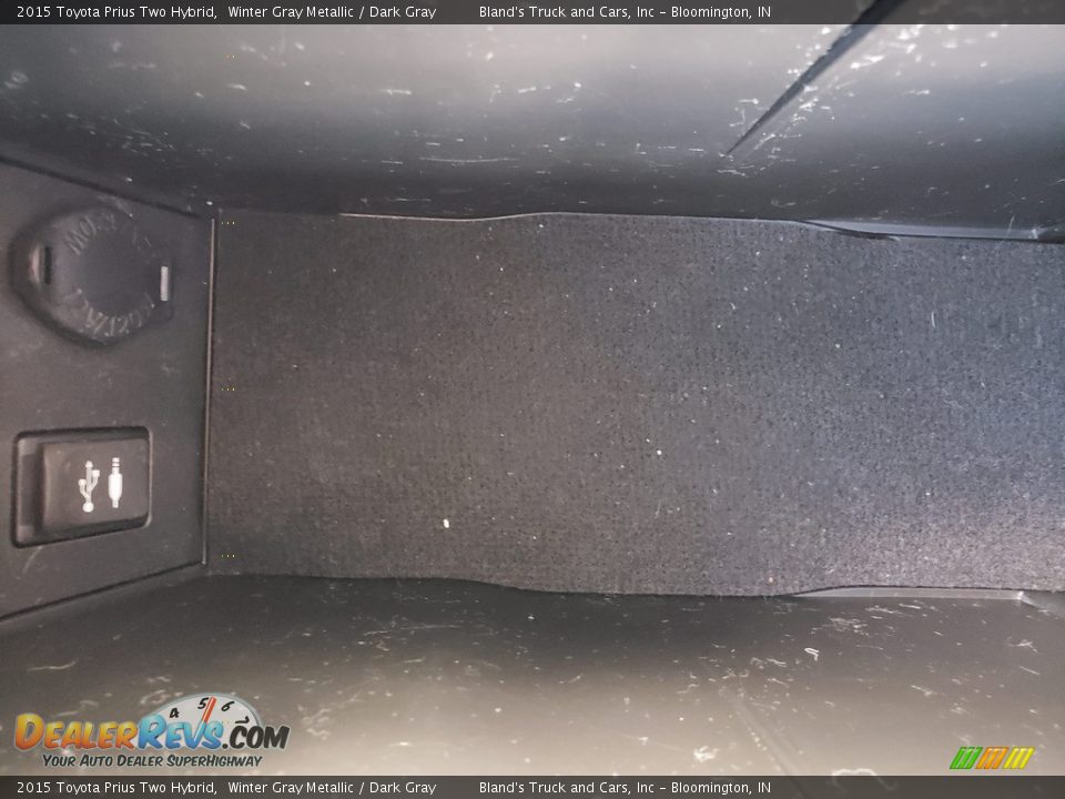 2015 Toyota Prius Two Hybrid Winter Gray Metallic / Dark Gray Photo #26