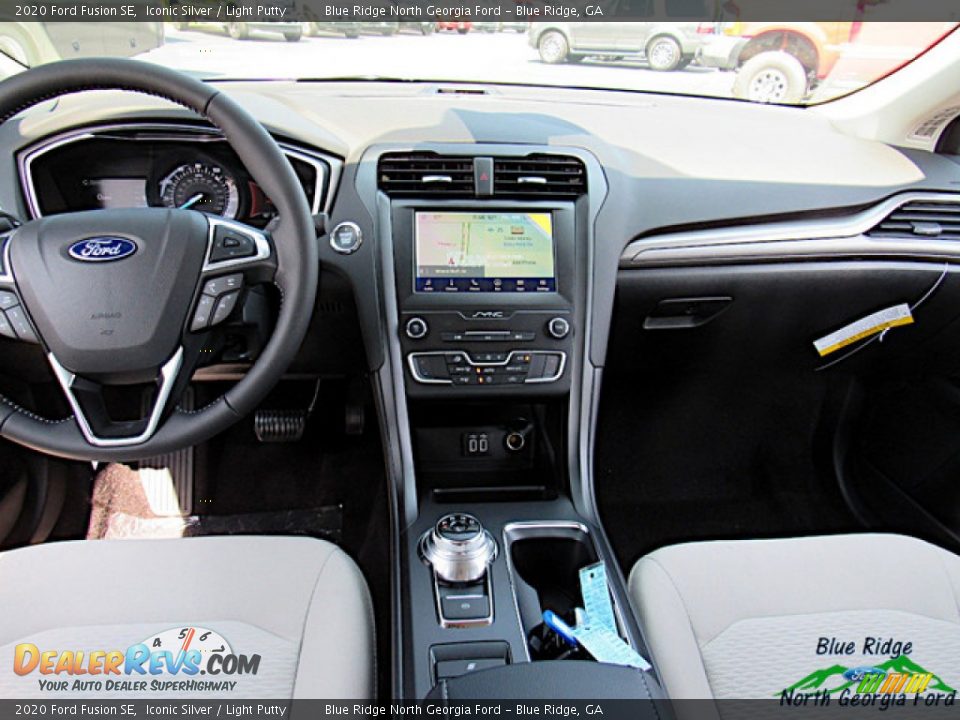 2020 Ford Fusion SE Iconic Silver / Light Putty Photo #15