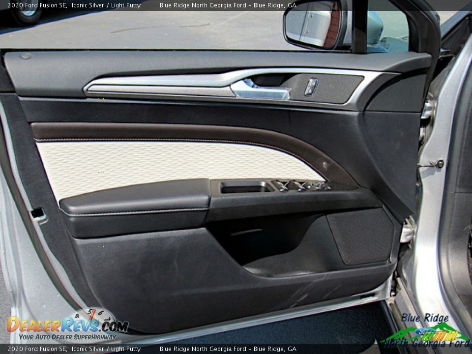 2020 Ford Fusion SE Iconic Silver / Light Putty Photo #26