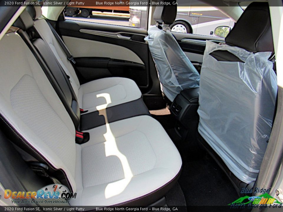 2020 Ford Fusion SE Iconic Silver / Light Putty Photo #29