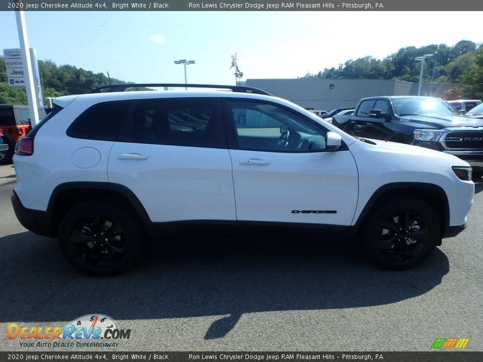2020 Jeep Cherokee Altitude 4x4 Bright White / Black Photo #7