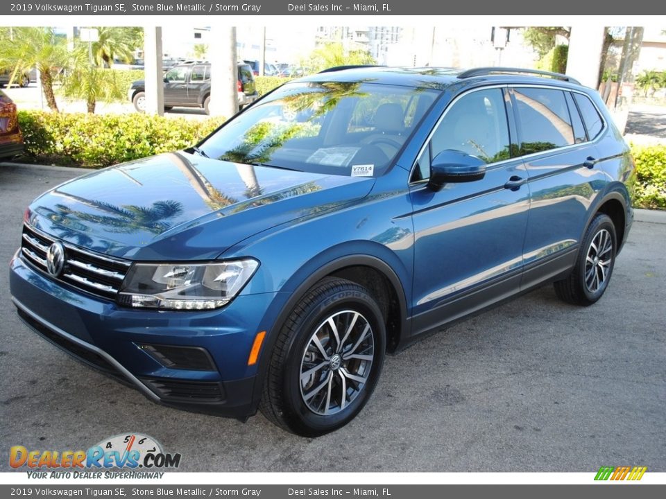 Stone Blue Metallic 2019 Volkswagen Tiguan SE Photo #4