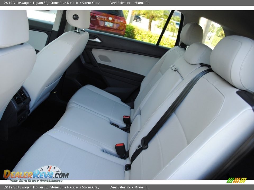 Rear Seat of 2019 Volkswagen Tiguan SE Photo #11