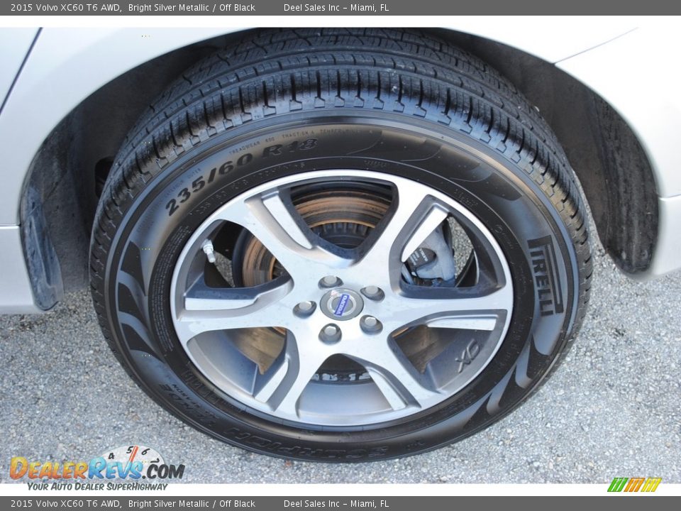 2015 Volvo XC60 T6 AWD Bright Silver Metallic / Off Black Photo #10