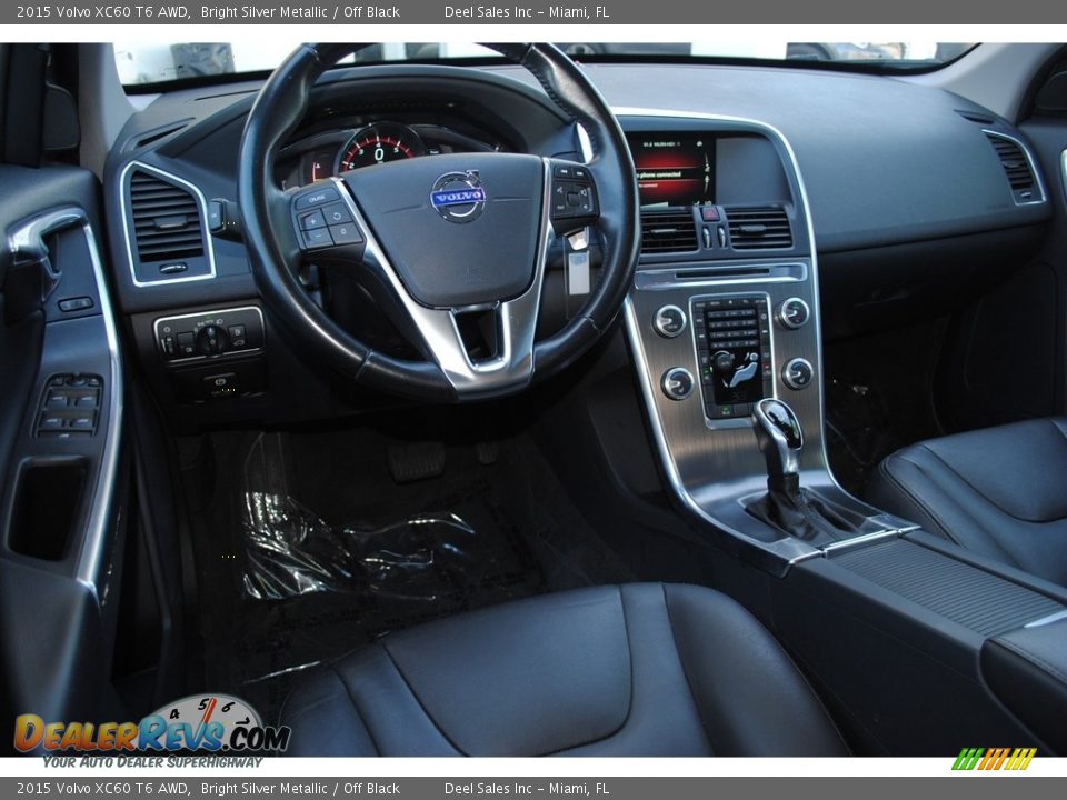 2015 Volvo XC60 T6 AWD Bright Silver Metallic / Off Black Photo #12