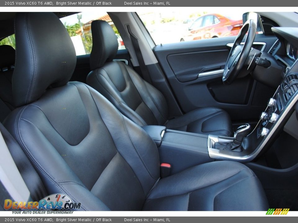 2015 Volvo XC60 T6 AWD Bright Silver Metallic / Off Black Photo #15