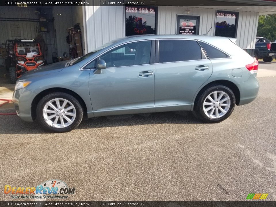 2010 Toyota Venza I4 Aloe Green Metallic / Ivory Photo #27